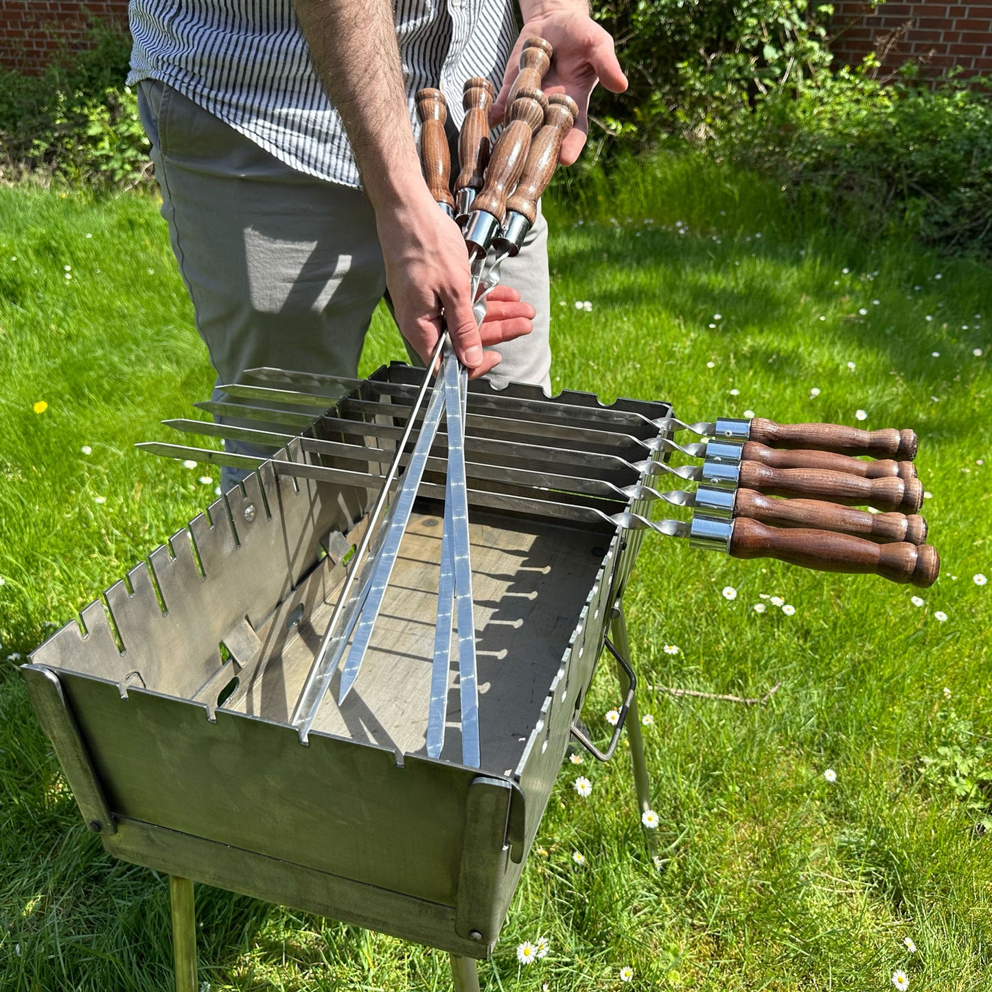 Schaschlikspieße aus Edelstahl 3 mm mit Holzgriff – BBQ Spieße für Grill & Kebab