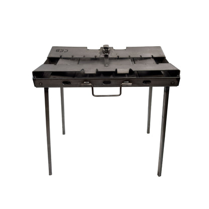 GOROCH Klappbarer Mangal Grill Stahl 3 mm für 9 Spieße mit 2 Seitentischen – stabil und ideal für Garten & BBQ