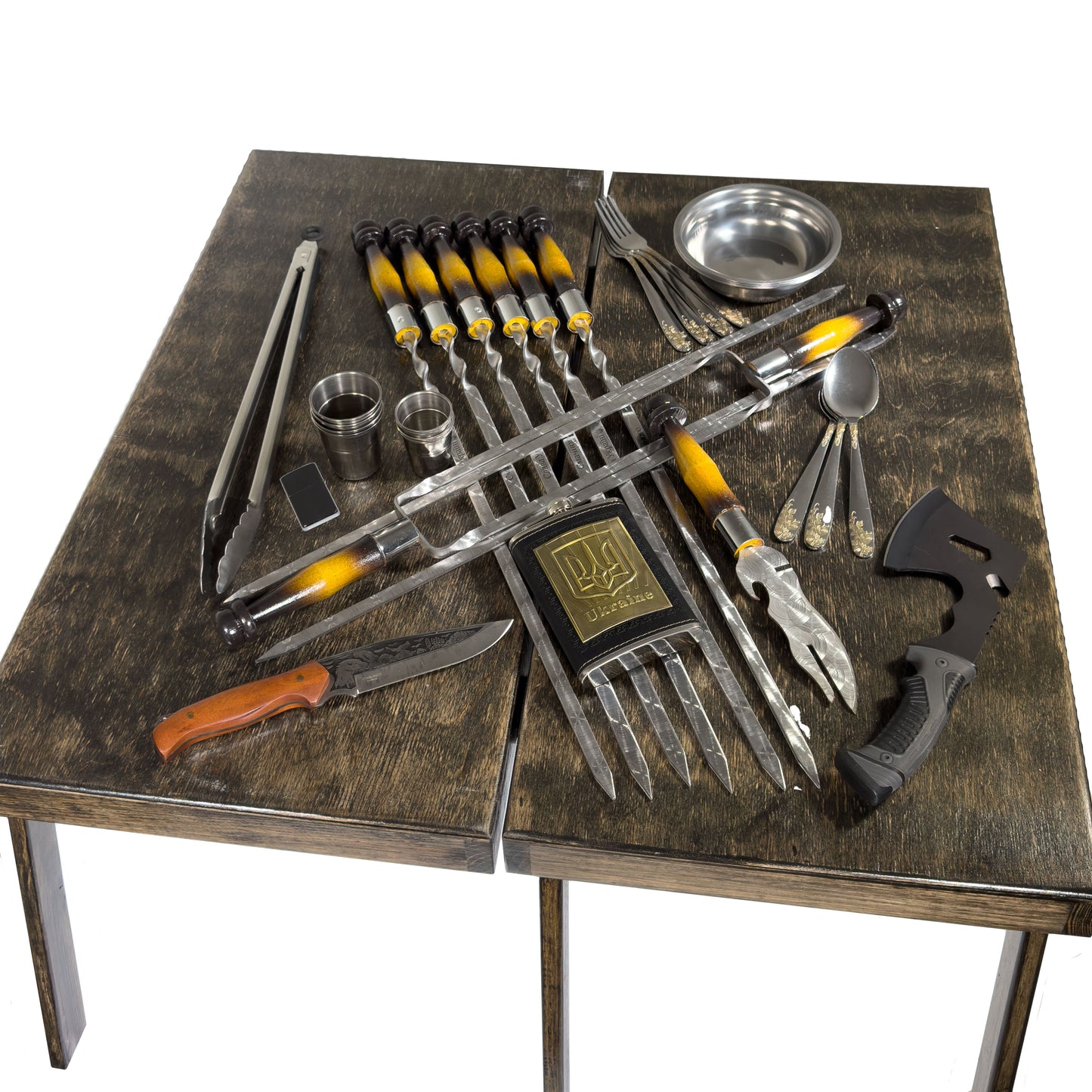 GOROCH BBQ Grill Geschenkset im Holzkoffer mit Tischfunktion & ukrainischer Symbolik – Premium Grillzubehör für Männer - Geschenk Flasche – Outdoor Grillset für Camping & Garten