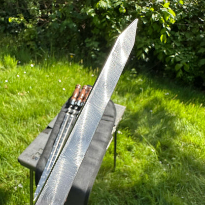 GOROCH Schaschlikspieße Set aus Edelstahl – 62 cm lange Grillspieße mit Holzgriff, rostfrei & stabil, wiederverwendbar, BBQ Spießset für Holzkohlegrill, Kebab, Gemüse & Fleisch