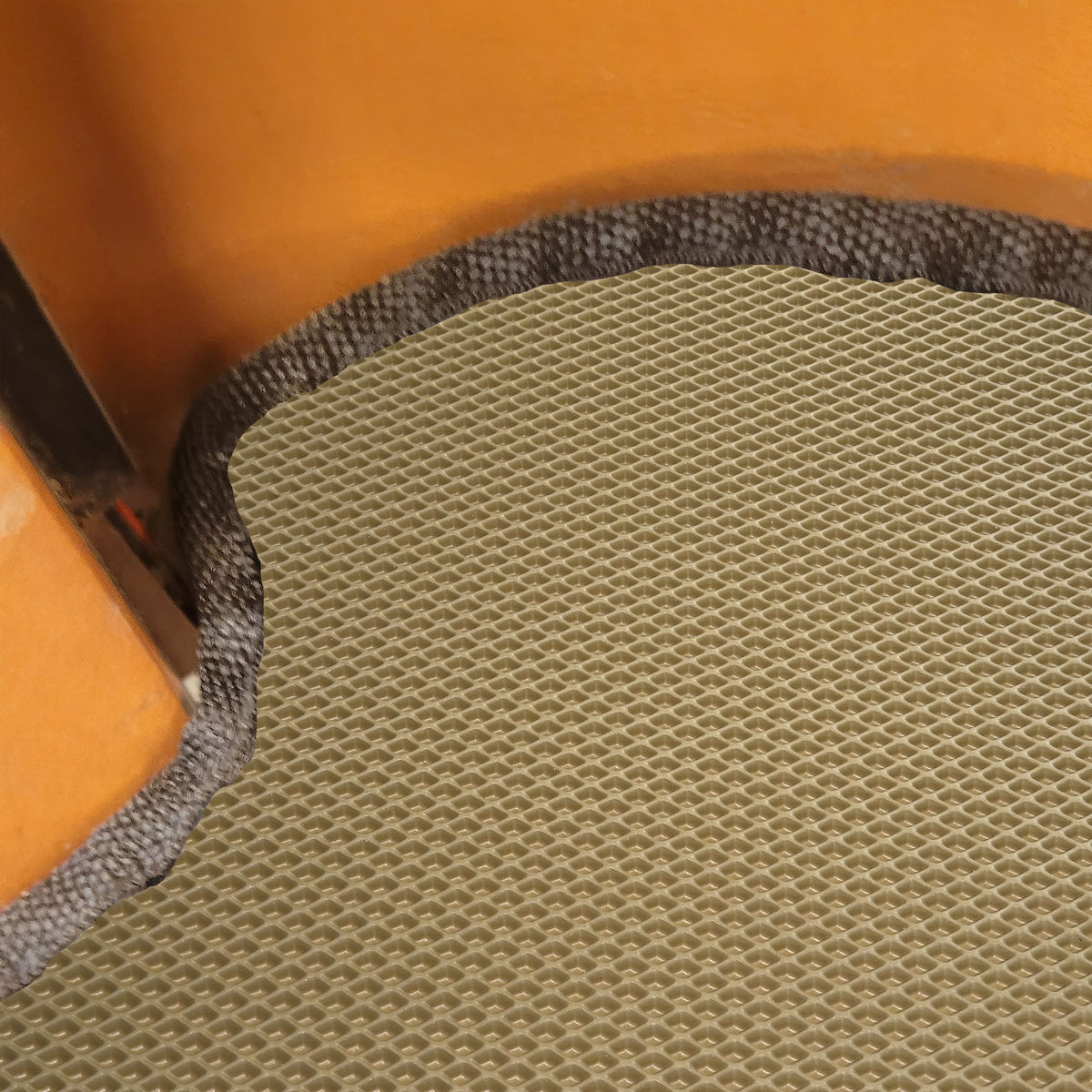 EVA Drive Schutzmatte für Babboe Curve - Beige mit schwarzer Einfassung